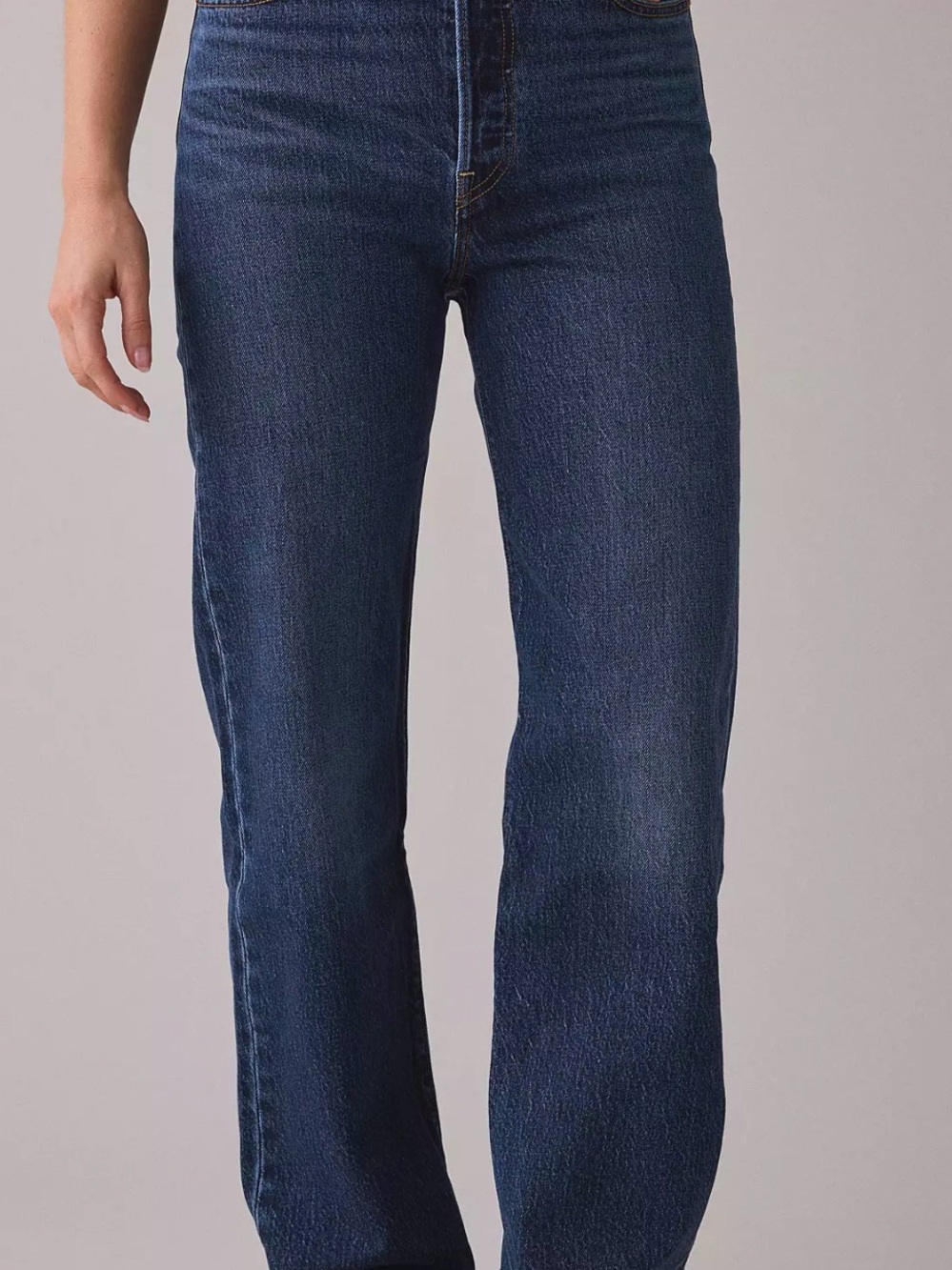 Levi's Straight Leg Jeans in Deep Indigo